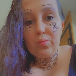 Meet your Posher, Hallie